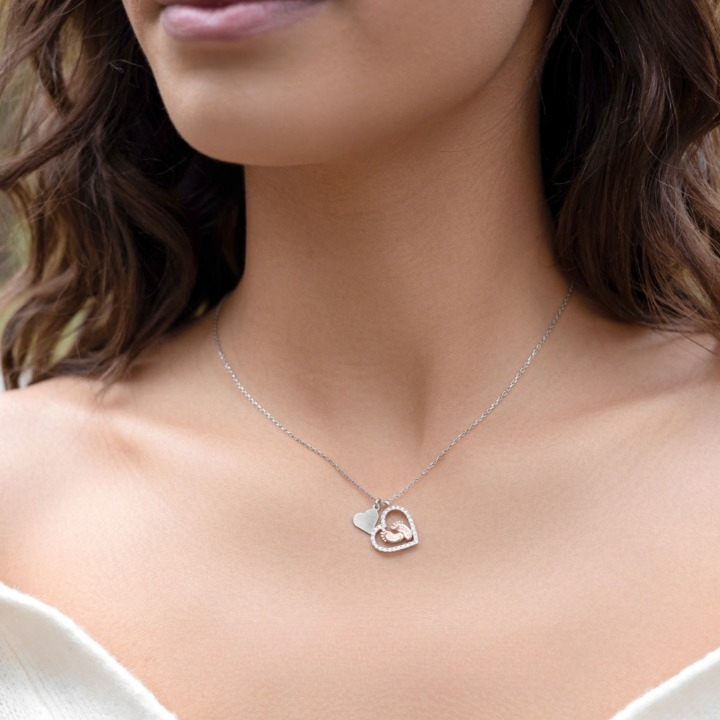 Alla mia mamma - Collana con piedini di bambino a forma di cuore