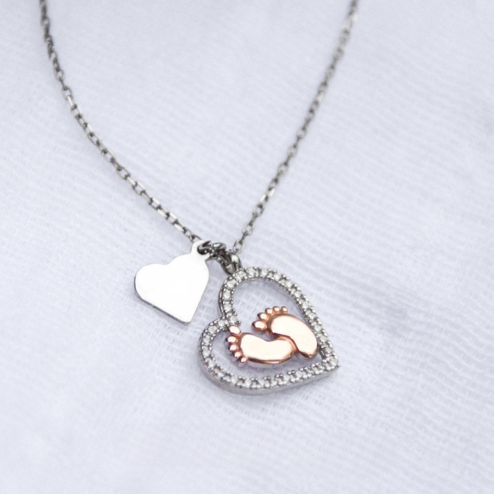 Alla mia mamma - Collana con piedini di bambino a forma di cuore
